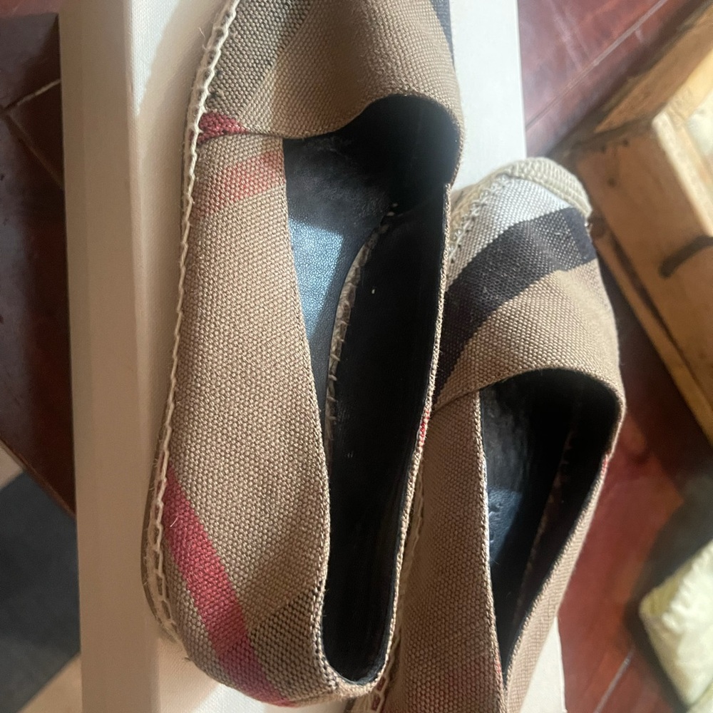 Authentic Burberry espadrilles size 6.5